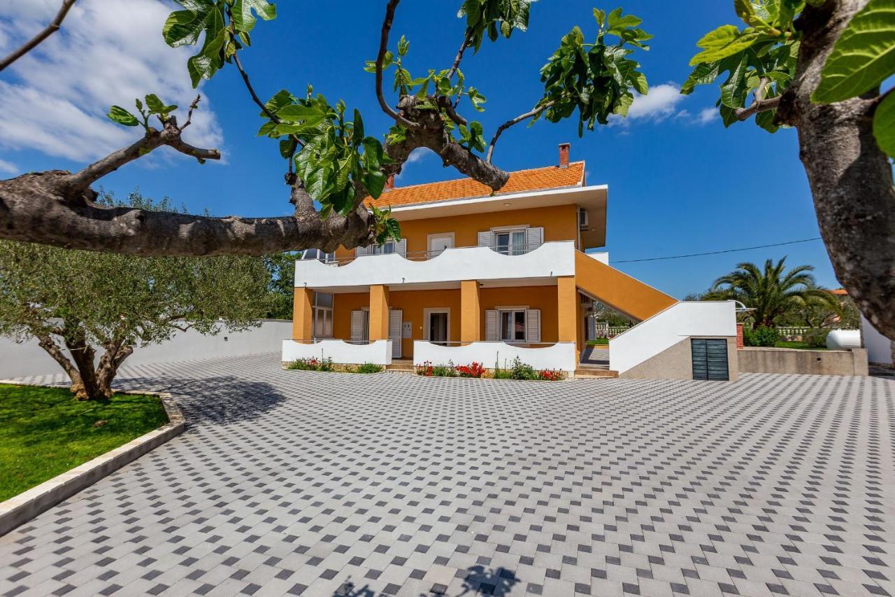 Mp Luxury Holiday Home With Swimming Pool 자다르 외부 사진