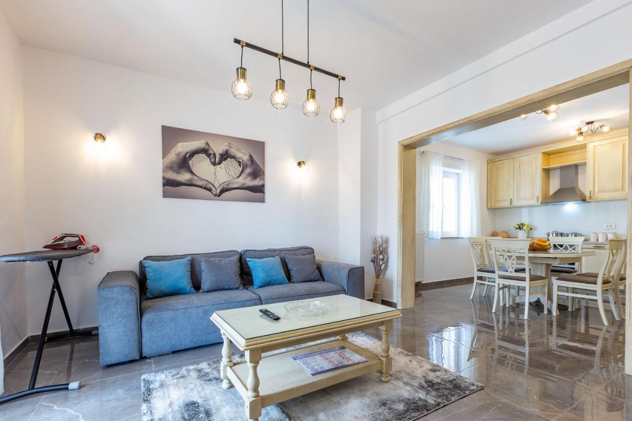 Mp Luxury Holiday Home With Swimming Pool 자다르 외부 사진