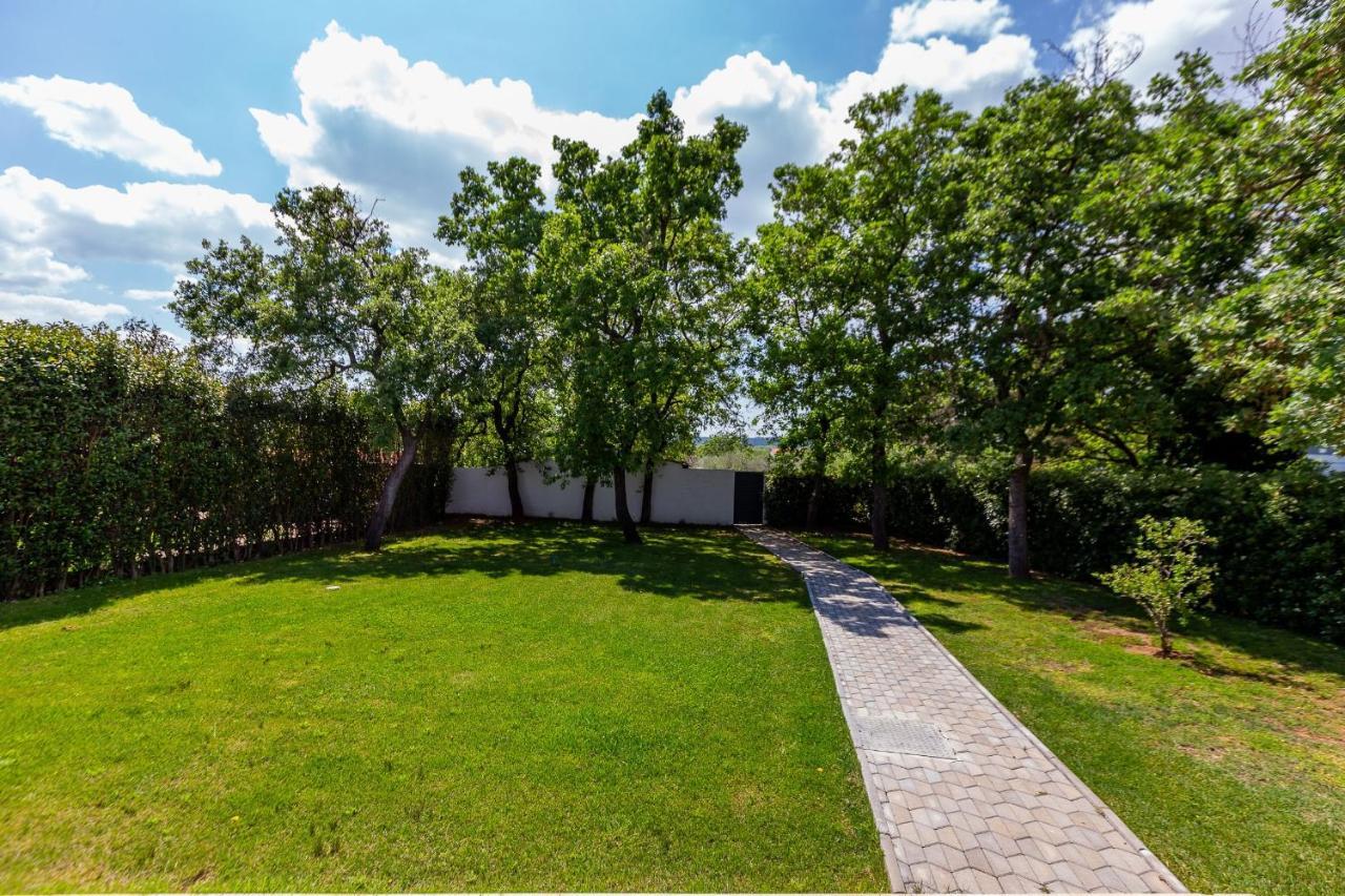 Mp Luxury Holiday Home With Swimming Pool 자다르 외부 사진